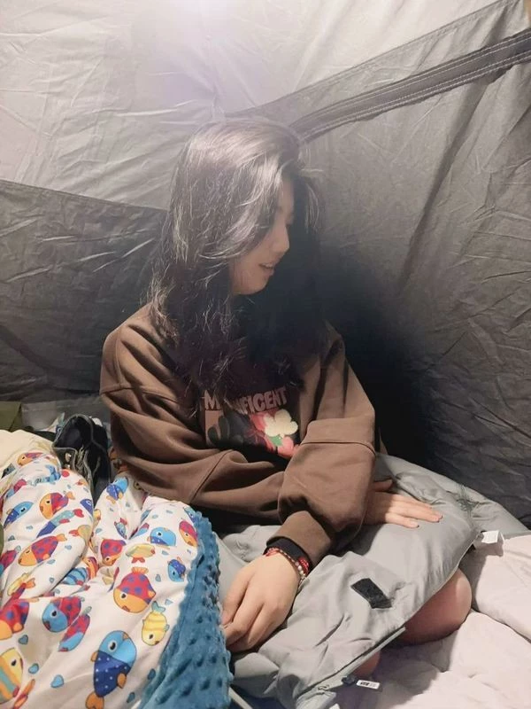 露脸反差之研究生女友[64P]