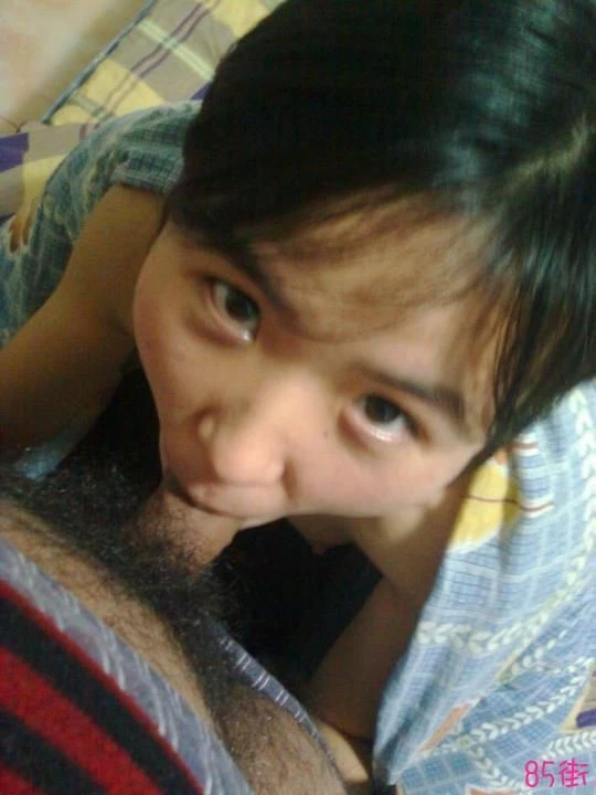 在炮房租屋处玩弄粉嫩年轻女孩[10P]