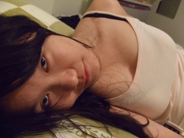 大方的网友tina[15P]