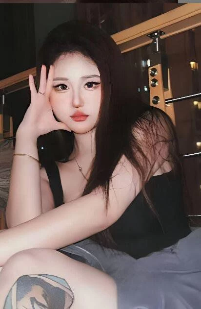 愿意亮出身份证的妹妹[13P]