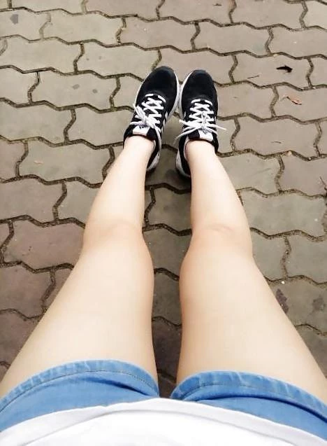 她的小蜜穴百看不腻12P[12P]