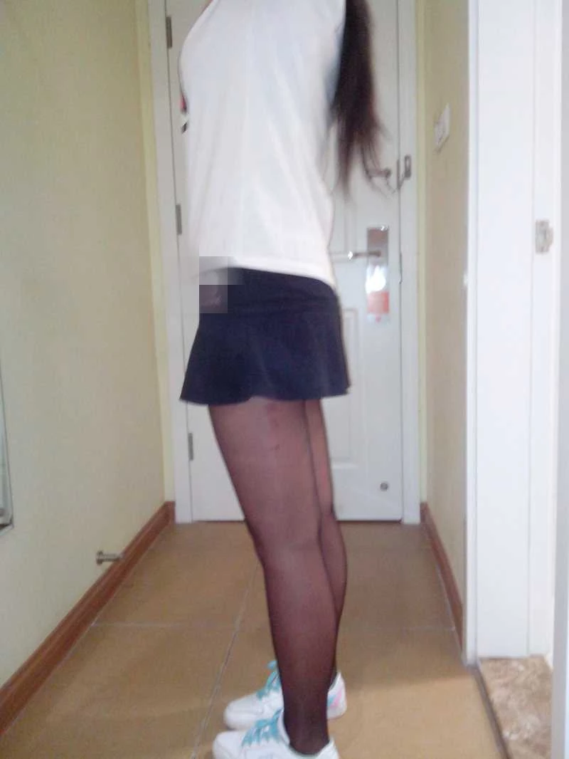女孩的丝袜,加大胸。然后跳蛋的刺激22P[22P]