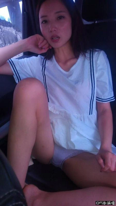 那些女人中属她最贴心的露脸[12P]