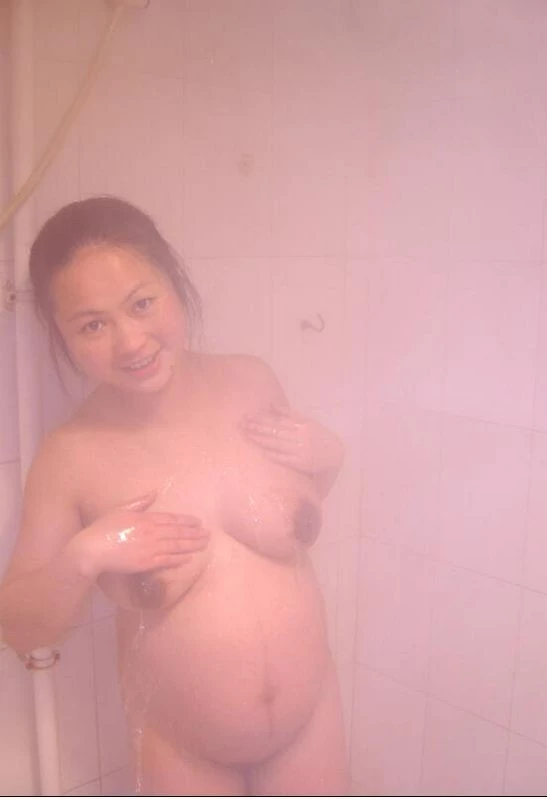 露脸分享骚屄老婆各种类型图片[14P]