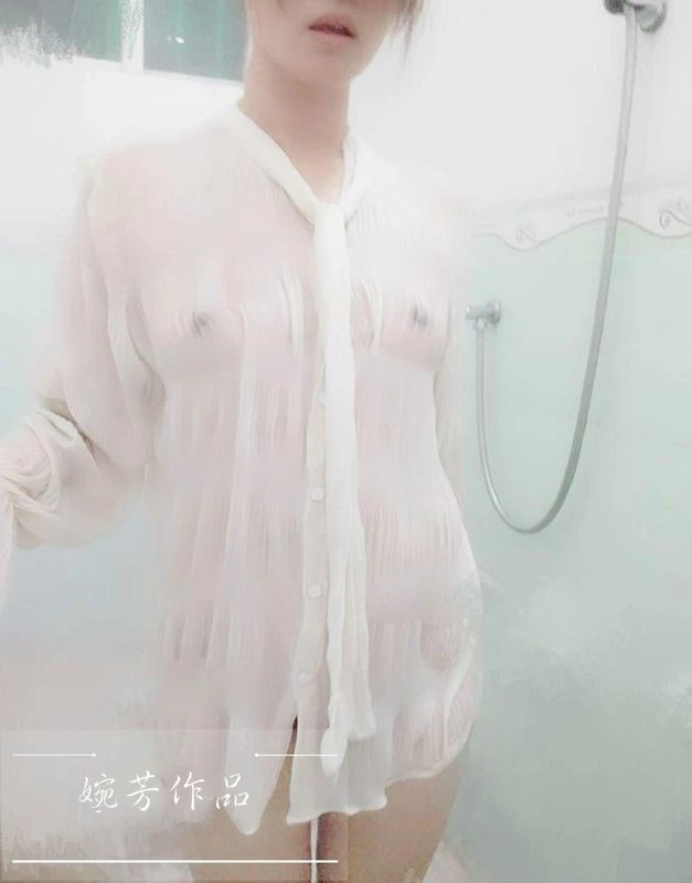 人妻痴女的湿身诱惑[42P]