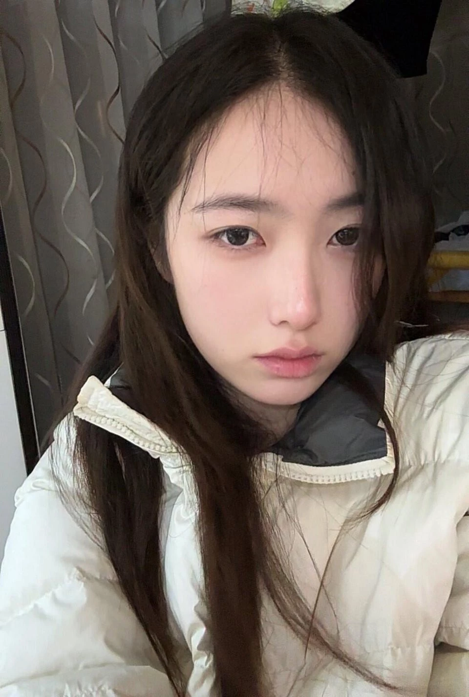 第一次在酒店的时候一直喊着让我中出 [18P]