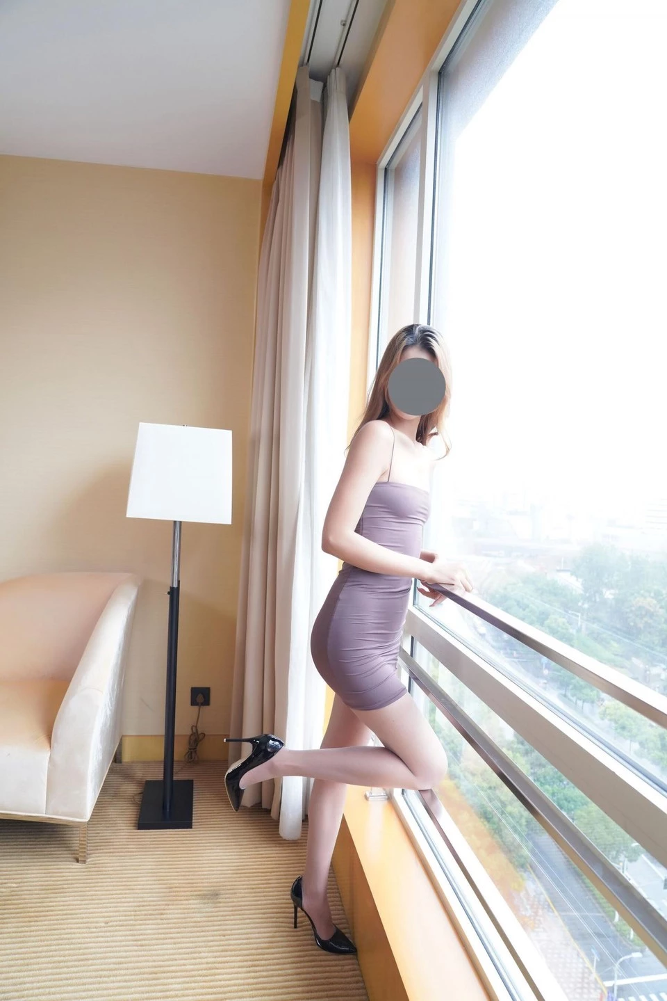 这骚货的逼真黑 说实话，. 那是真的耐艹[25P]