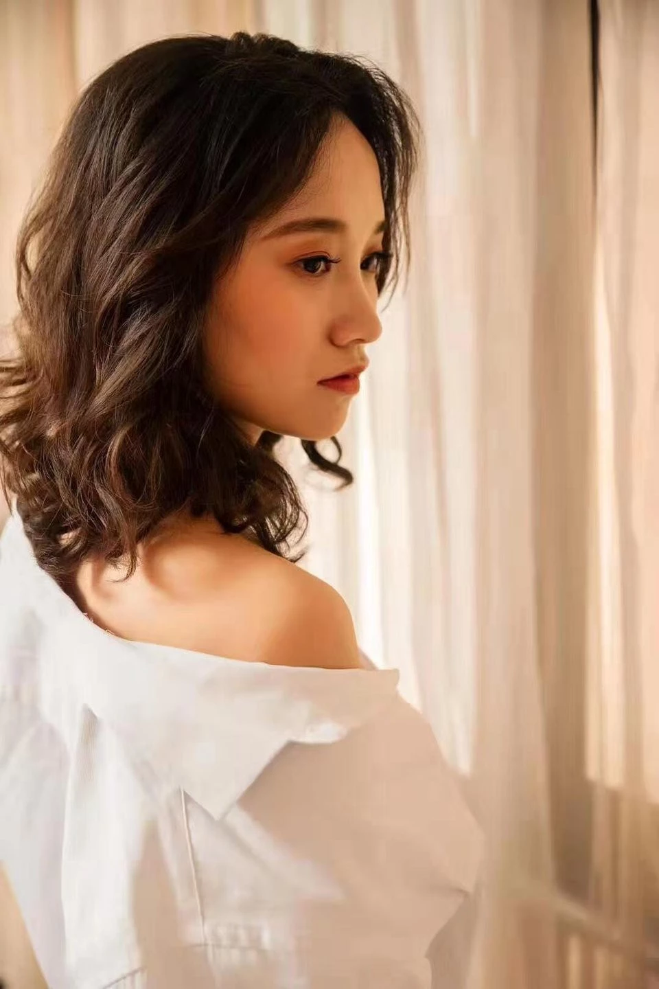 分享下自己的老婆，露脸！欢迎大家视奸，射屏。[10P]