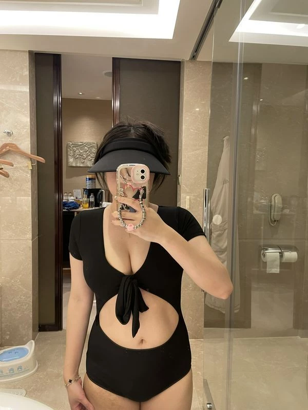 纯搬运身边已婚女同事，三十五岁生过小孩的这个人妻是你的口味吗[26P]