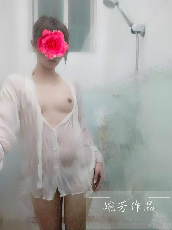 人妻痴女的湿身诱惑[42P]