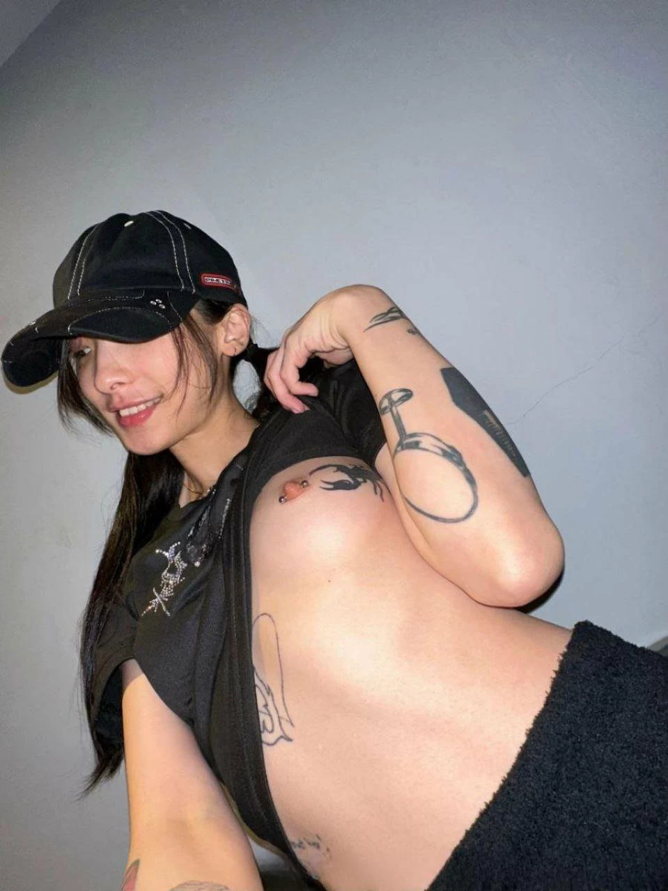 纹身的美女 [20P]