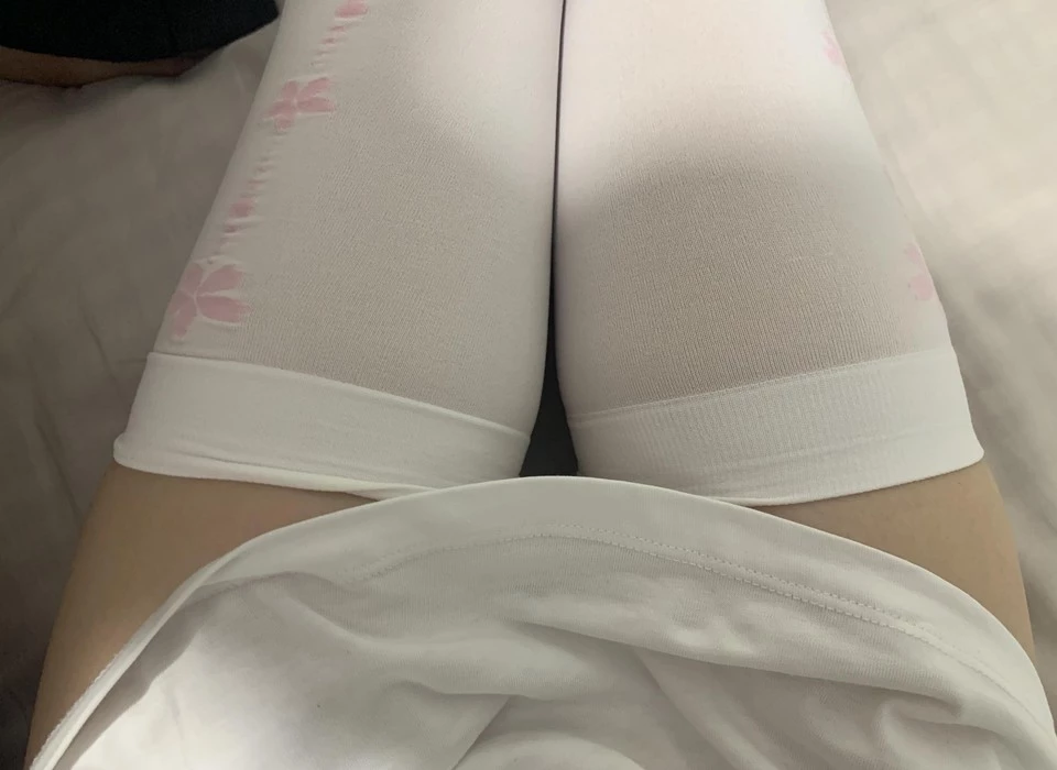 足交小母狗身材萝莉性欲超强喜欢被我调教[15P15gif][30P]