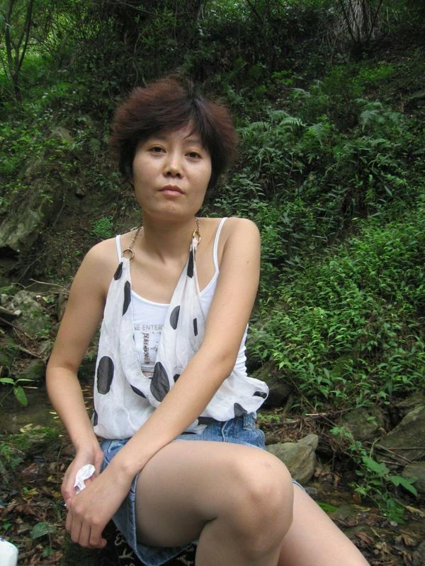 看似清纯的良家疯狂起来受不了，玩呢[26P]