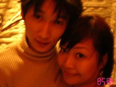 小情侣摩铁开房还口爆[20P]