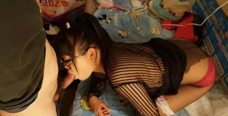 口活超好的黑丝眼镜妹[15P]