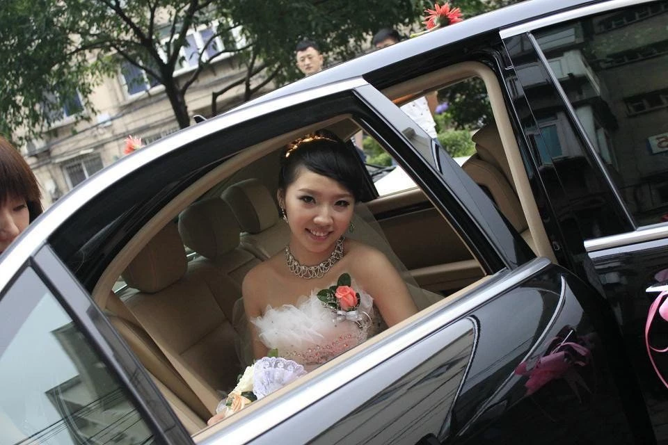 露脸奉献 单位新来人妻同事忘不掉你的骚23P[23P]