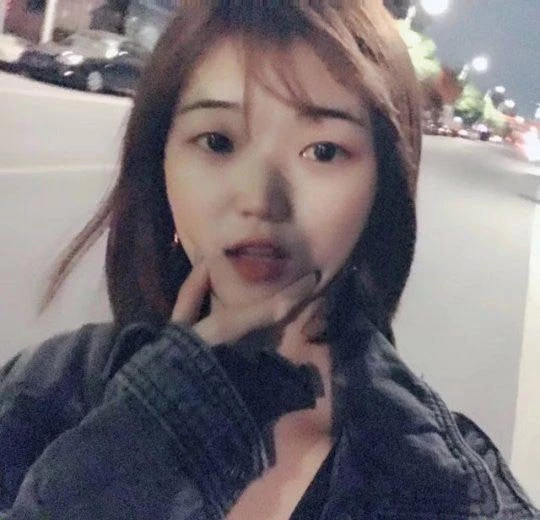 好清纯的学妹原来也这么骚气 10P[10P]