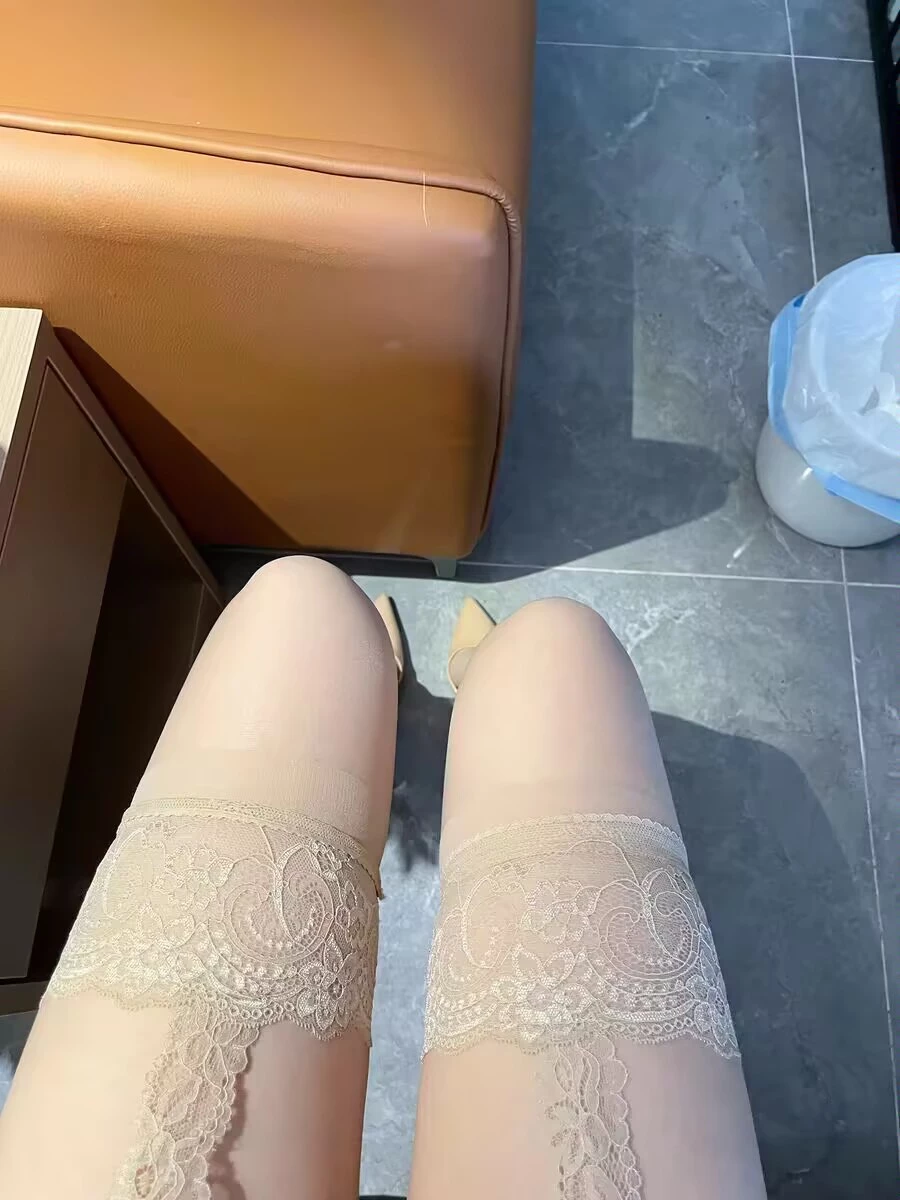 天气晴娇妻的丝袜诱惑[13P]