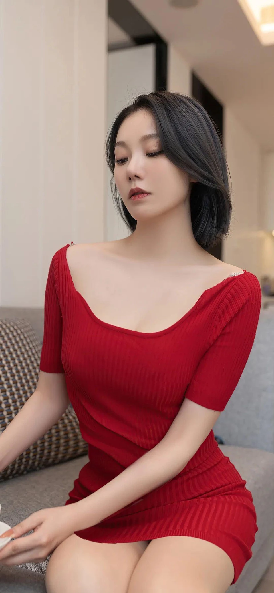 少妇性感的红色包臀裙[26P]