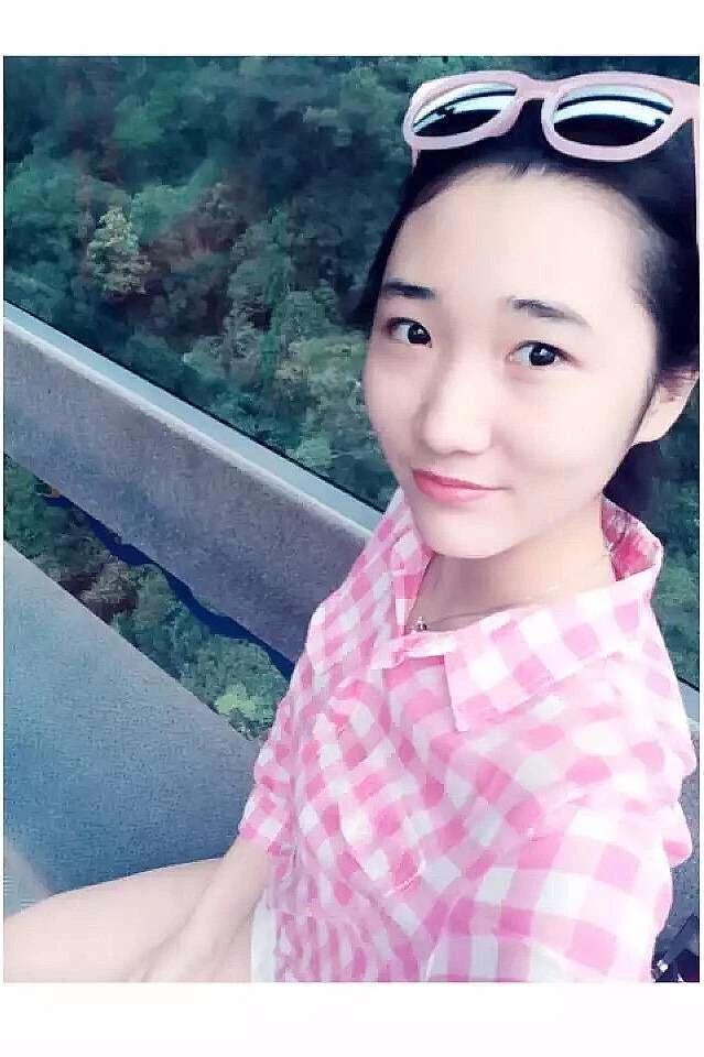 最喜欢这样骚气十足的良家 [22P]