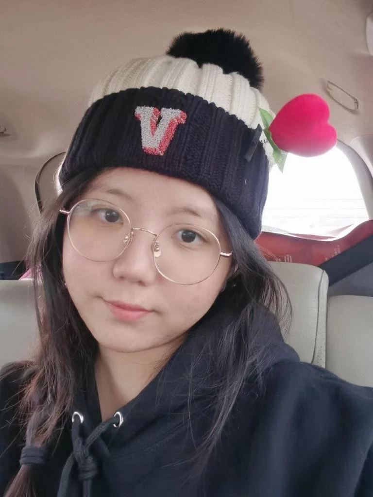 眼镜骚婊子甜美耐艹人人爱 [10P]