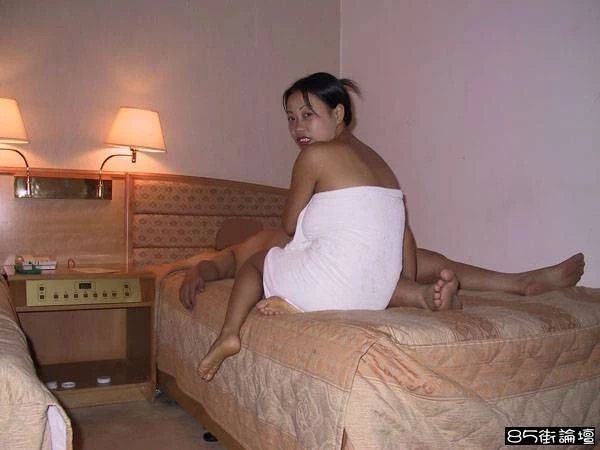 惜日的一夜情＞20情陷的一次感觉服务一流[28P]