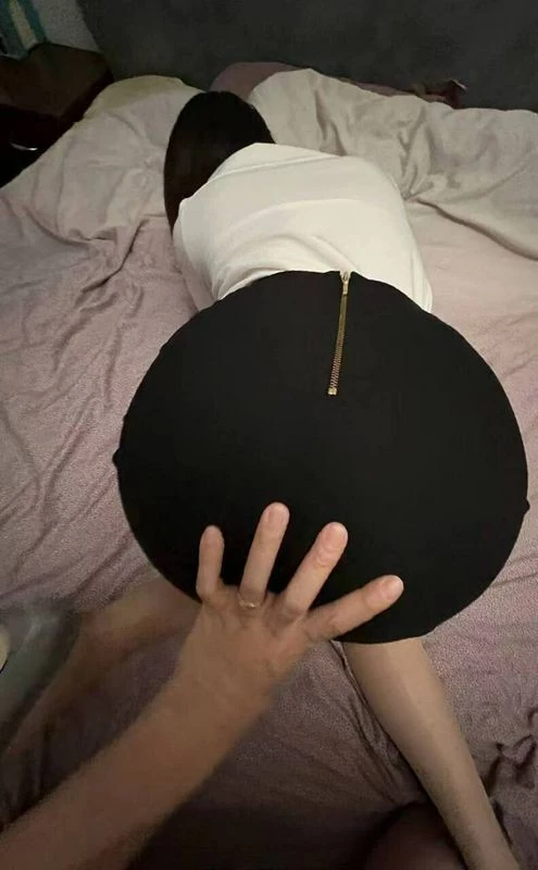 金融少妇是穿制服高跟还是情趣旗袍你是老板怎么选手写验证[25P]