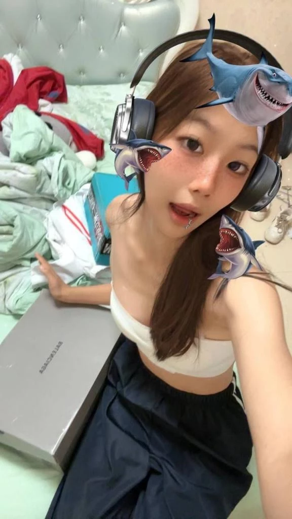 细胸妹子，还不错[27P][2V]