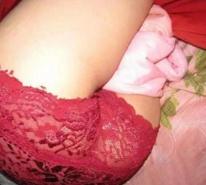 身材不错的邻居少妇[19P]
