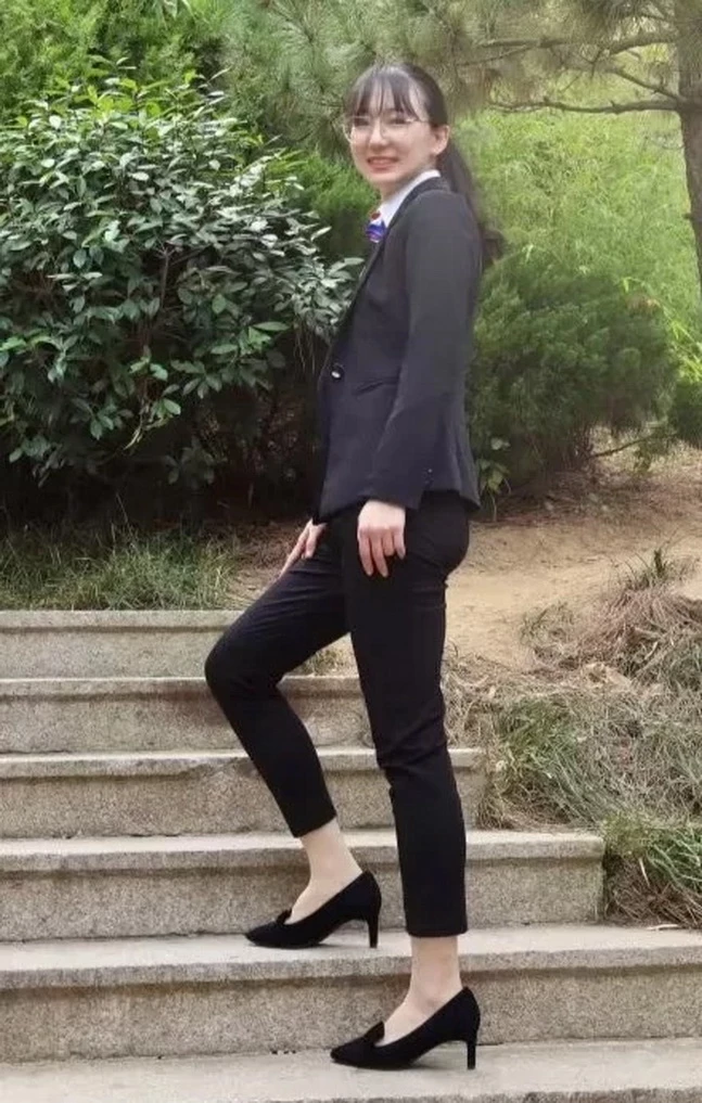 反差婊中的天花板[13P]