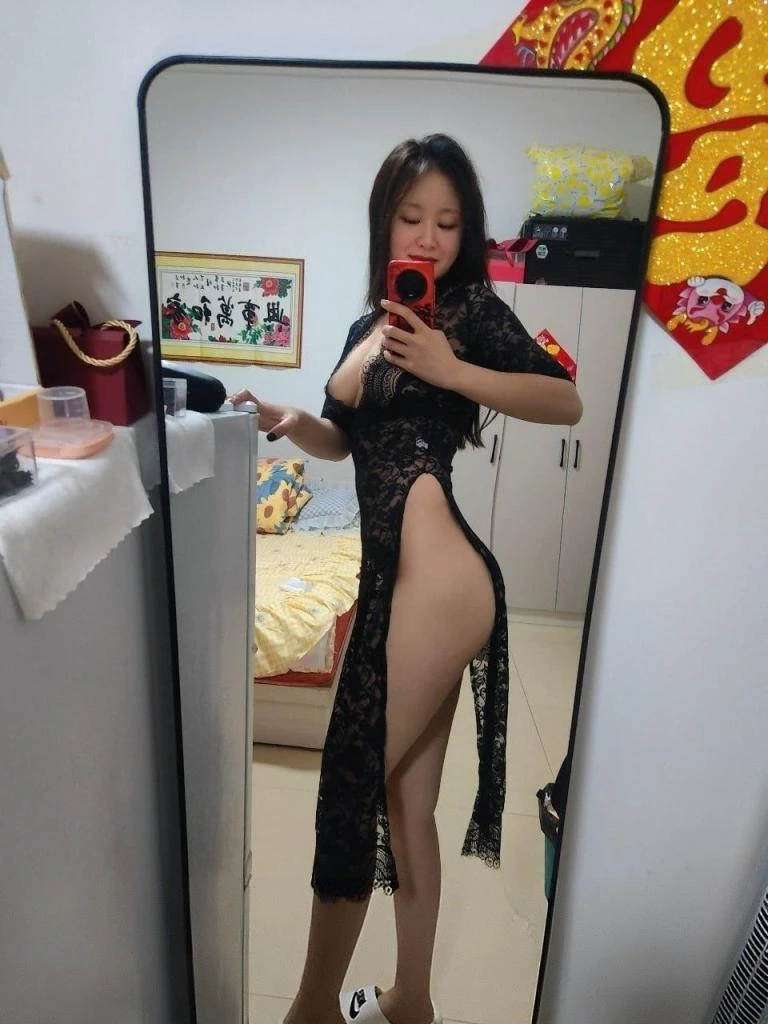 巨乳骚妻[28P][1V]