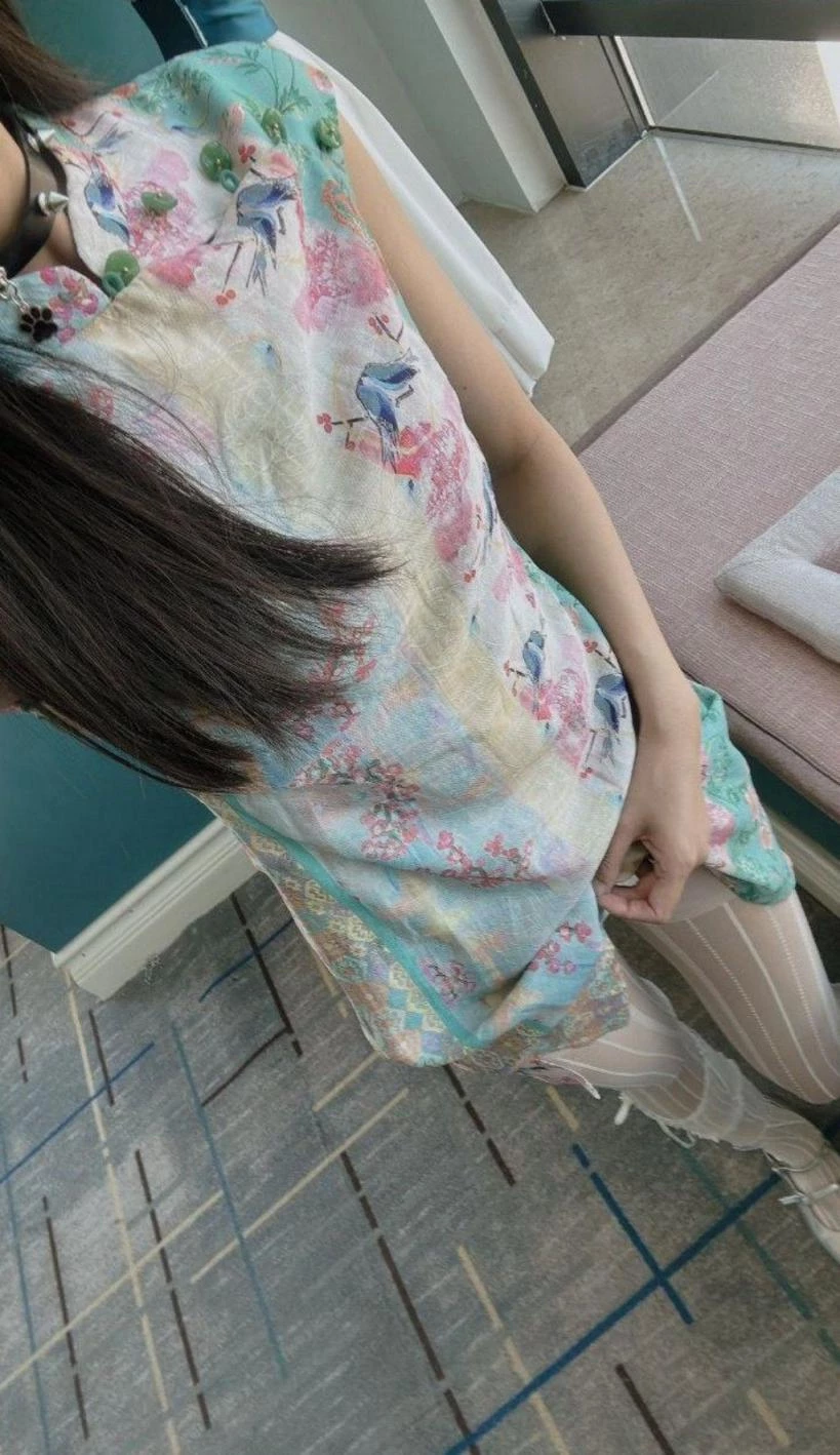 高颜值JK妹子刮毛吃鸡[18P]
