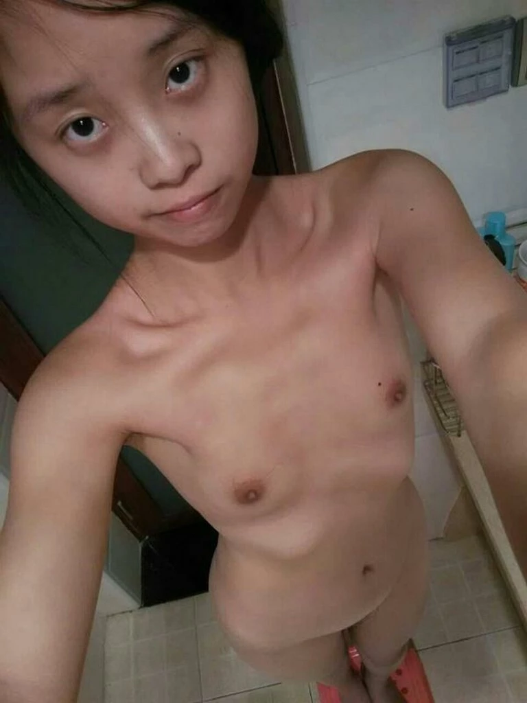 超正辣妹爱自拍 [13P]