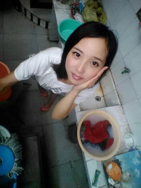 怪不得说同居等于结婚，小妞太会了[23P]