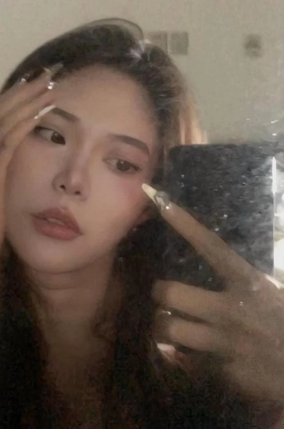 女神美颜和素颜拜B给你看看B水[21P]