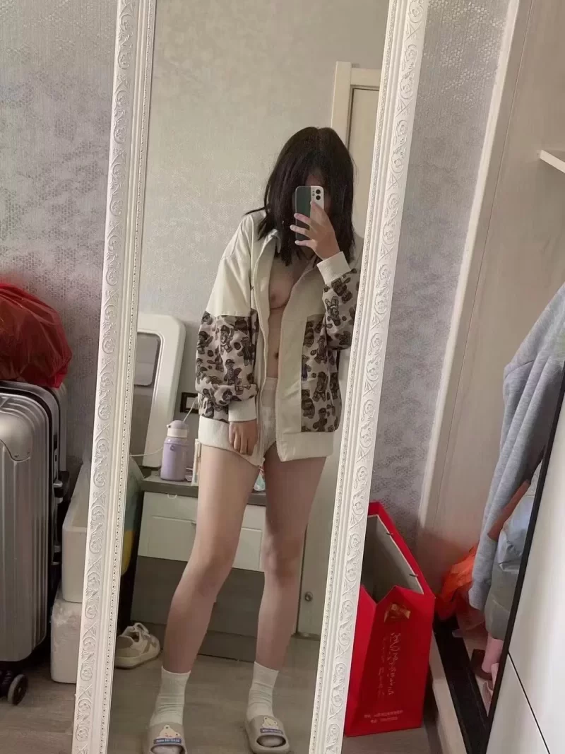 发点女朋友的骚照 [8P]