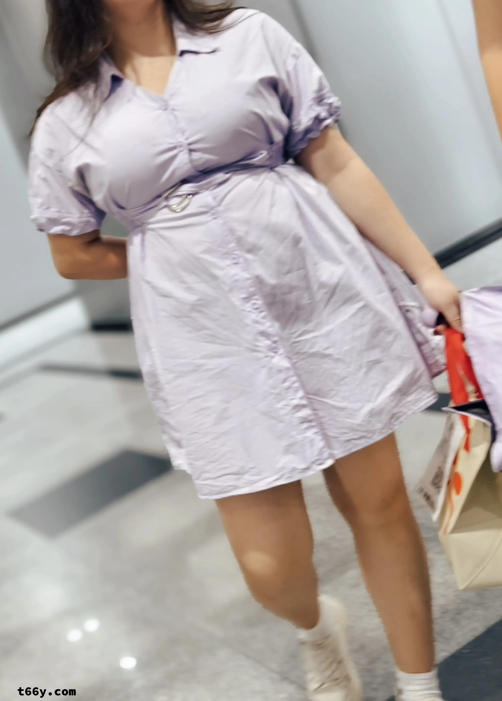 [偷拍]爱穿短裙露出的大奶同事[15P]