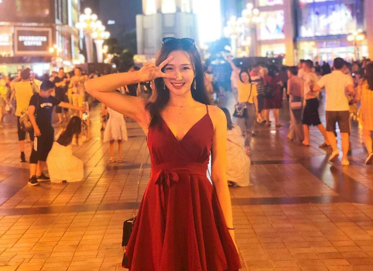 挺有韵味的少妇[10P]