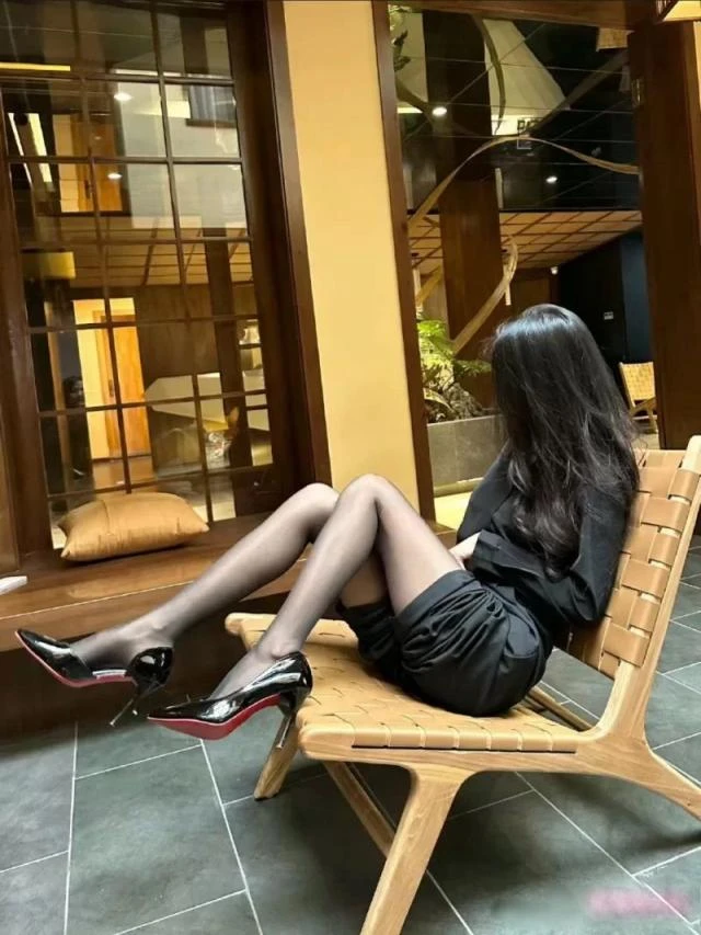 分享女友[18P]